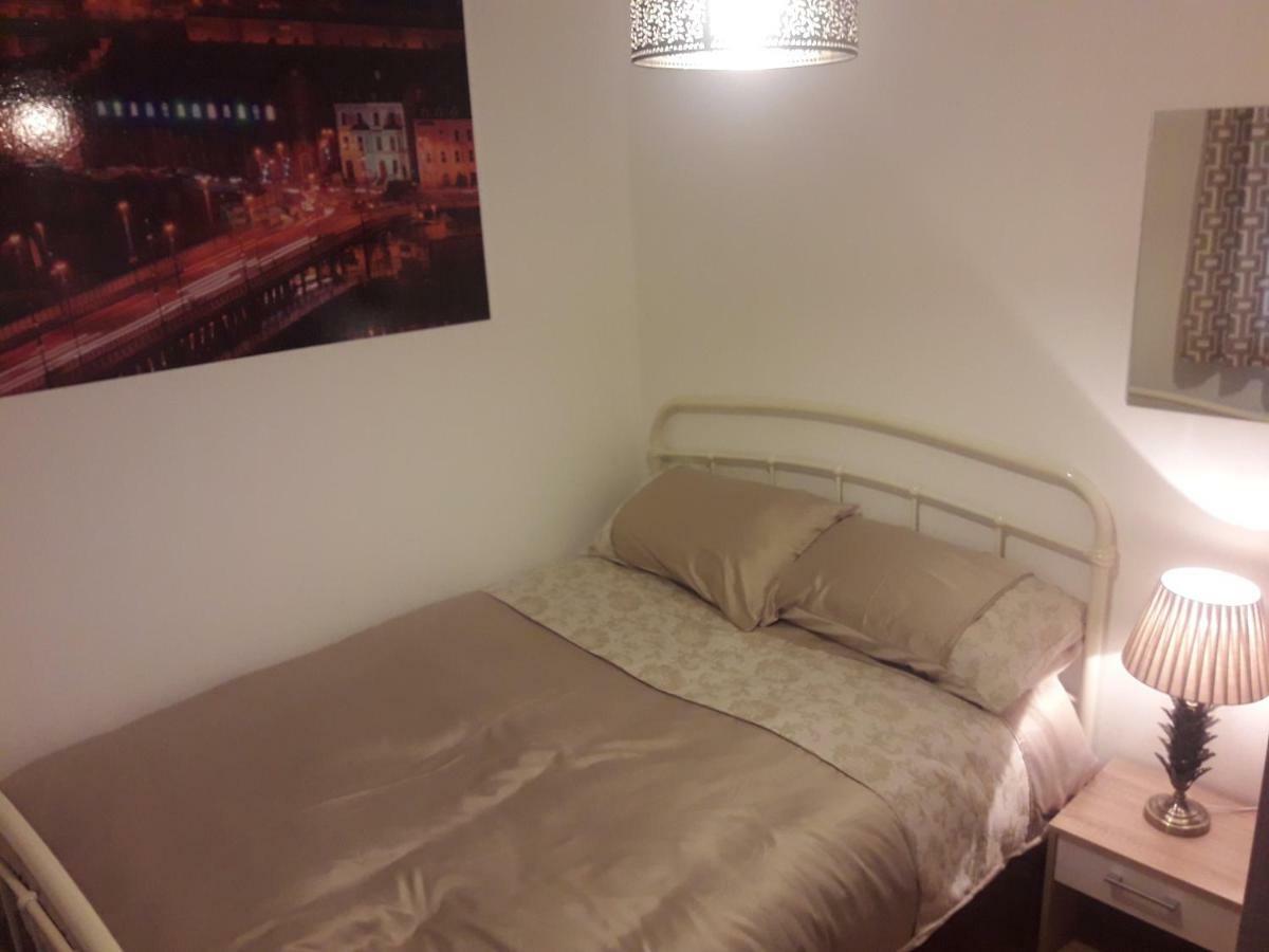Вилла Bridge House Derry City Townhouse Central Free Parking Экстерьер фото